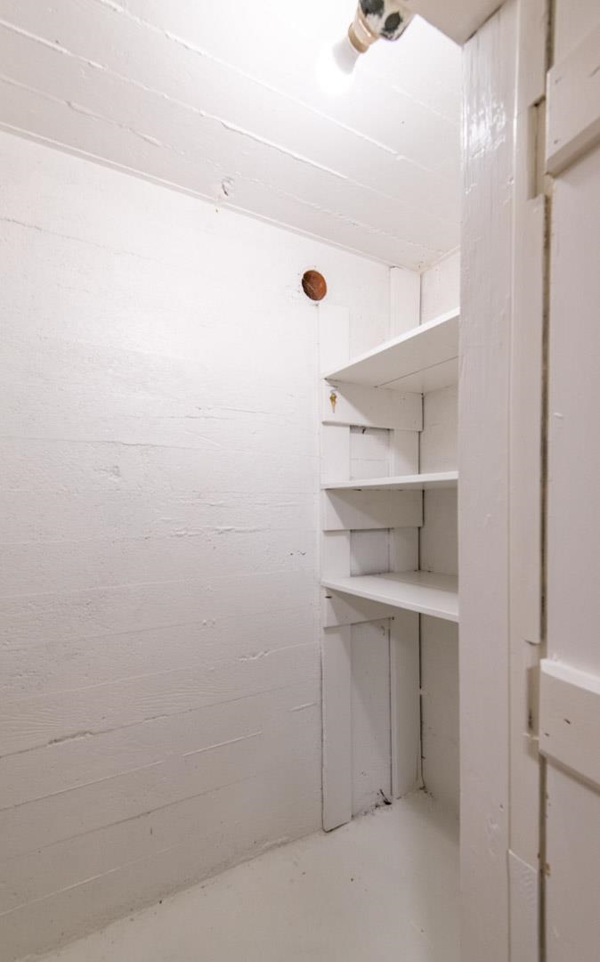 Staircase Photo of 2960 W 41st Avenue, Vancouver, BC