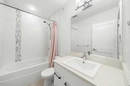 Powder Room Photo of 8 100 Wood Street, New Westminster, BC