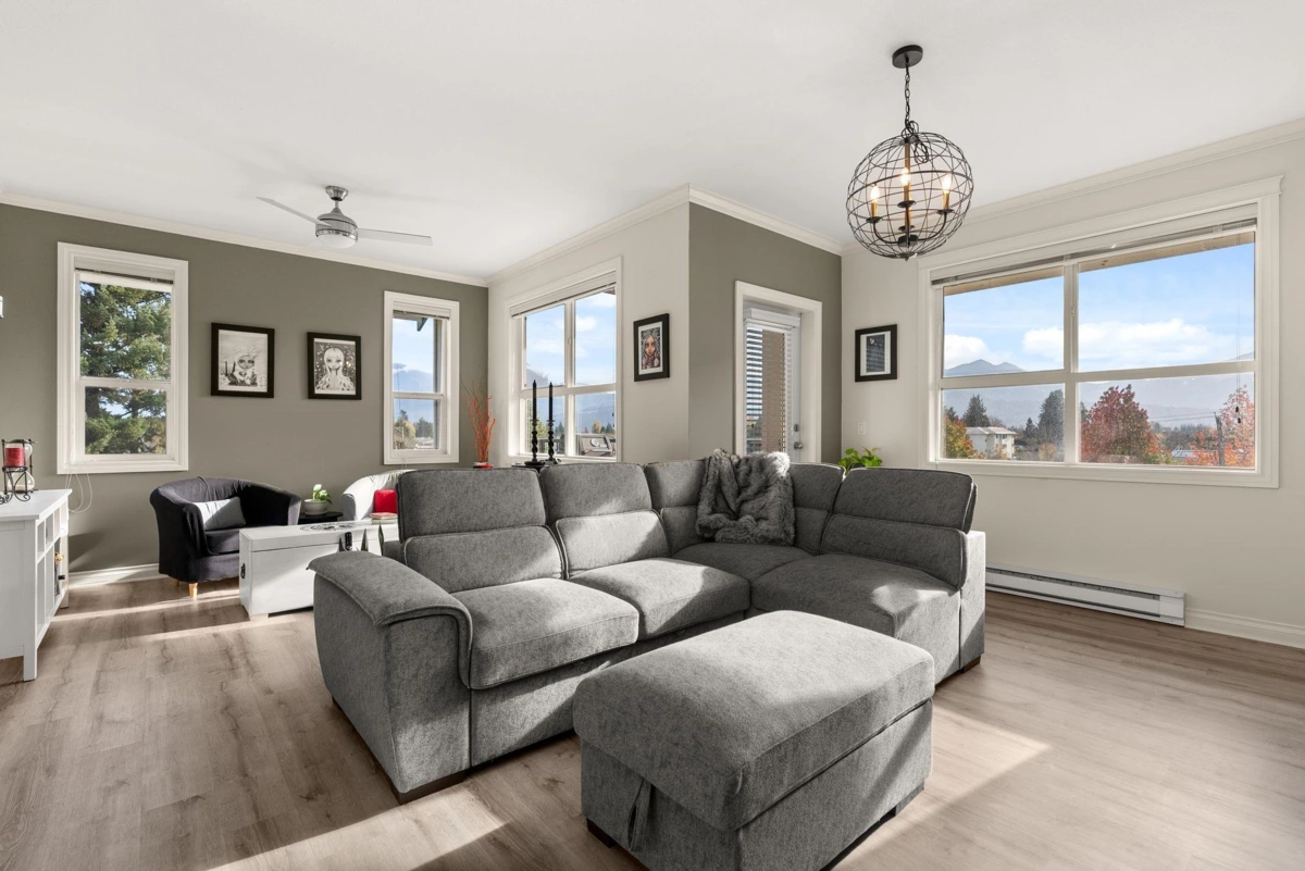 Kitchen Photo of 309 46053 Chilliwack Central Road, Chilliwack, BC