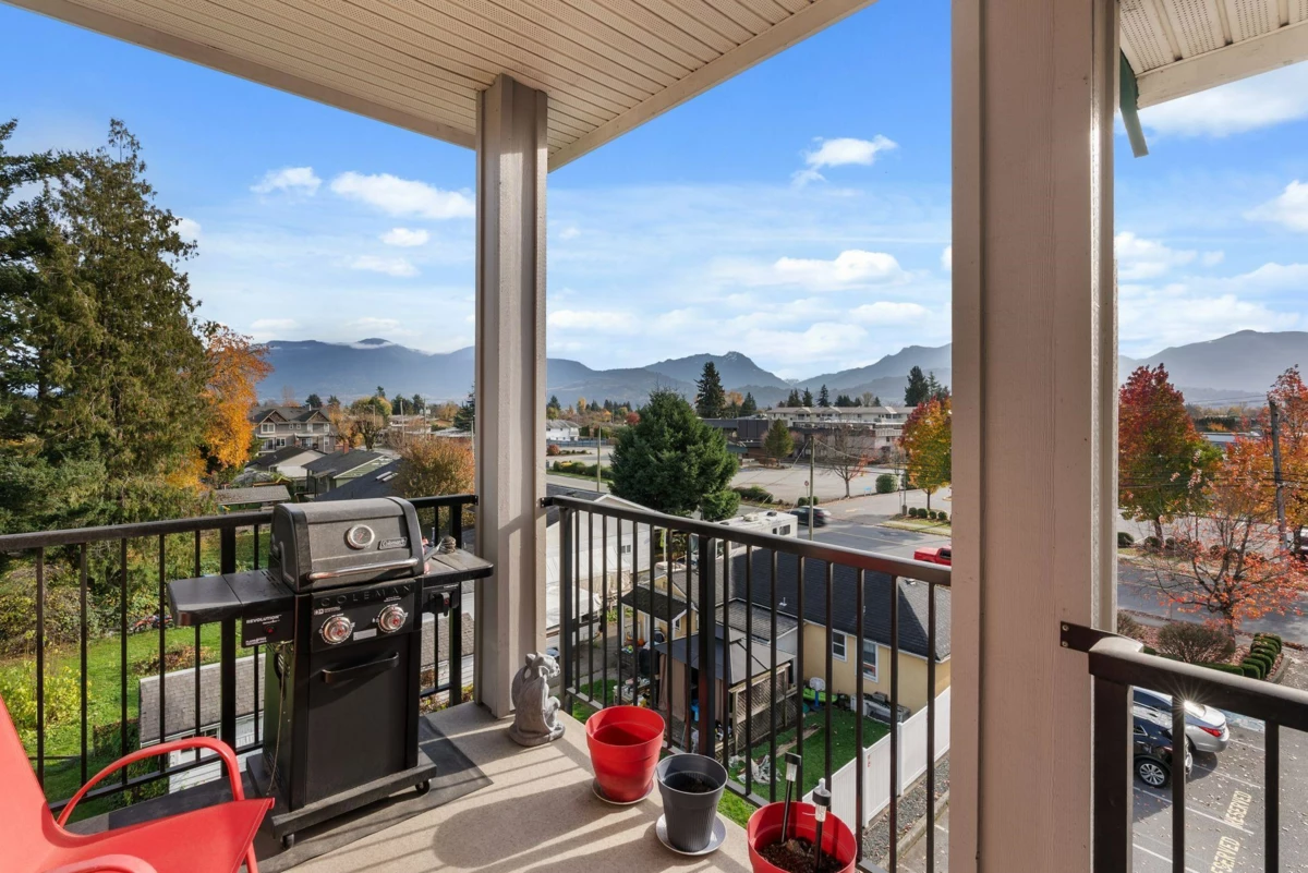 Laundry Room Photo of 309 46053 Chilliwack Central Road, Chilliwack, BC