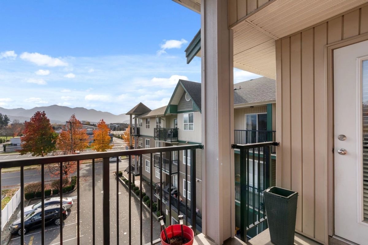 Mudroom Photo of 309 46053 Chilliwack Central Road, Chilliwack, BC
