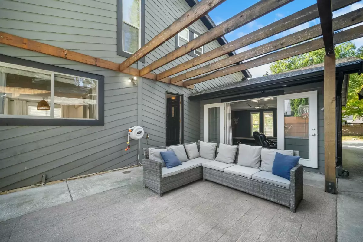 Backyard Photo of 5786 Aberdeen Street, Surrey, BC