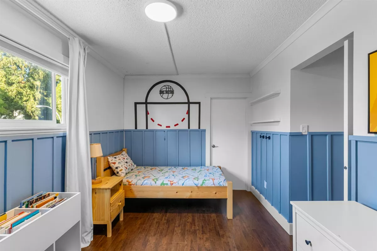 Basement Recreation Room Photo of 5786 Aberdeen Street, Surrey, BC