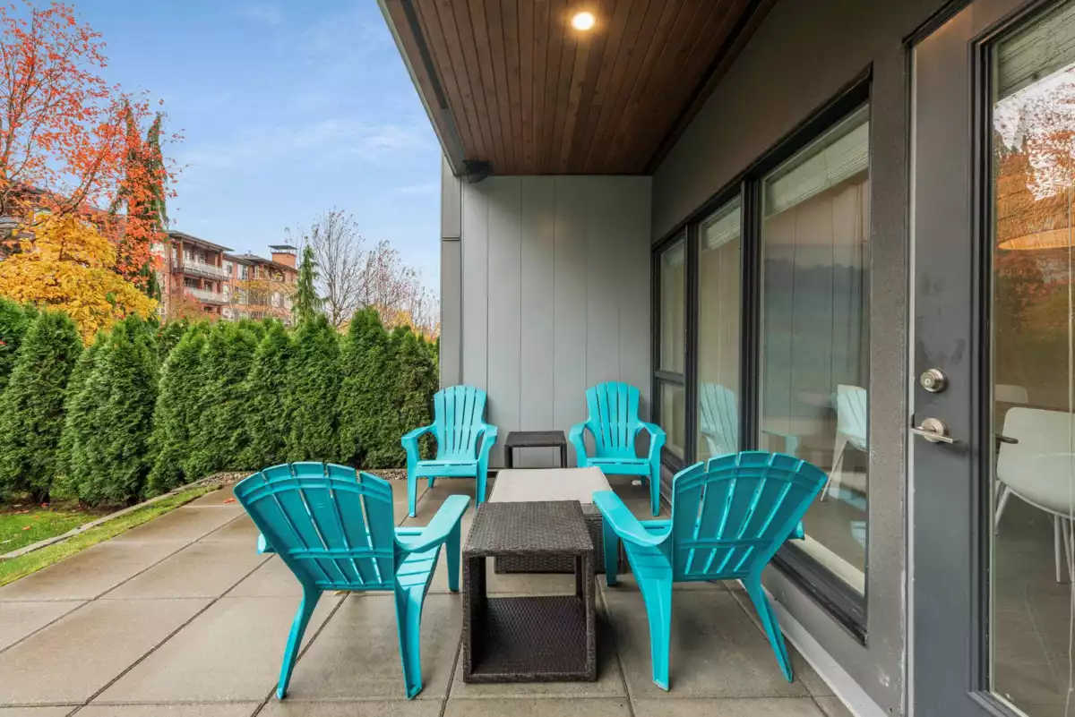 Outdoor Patio Photo of 3 3595 Salal Drive, North Vancouver, BC