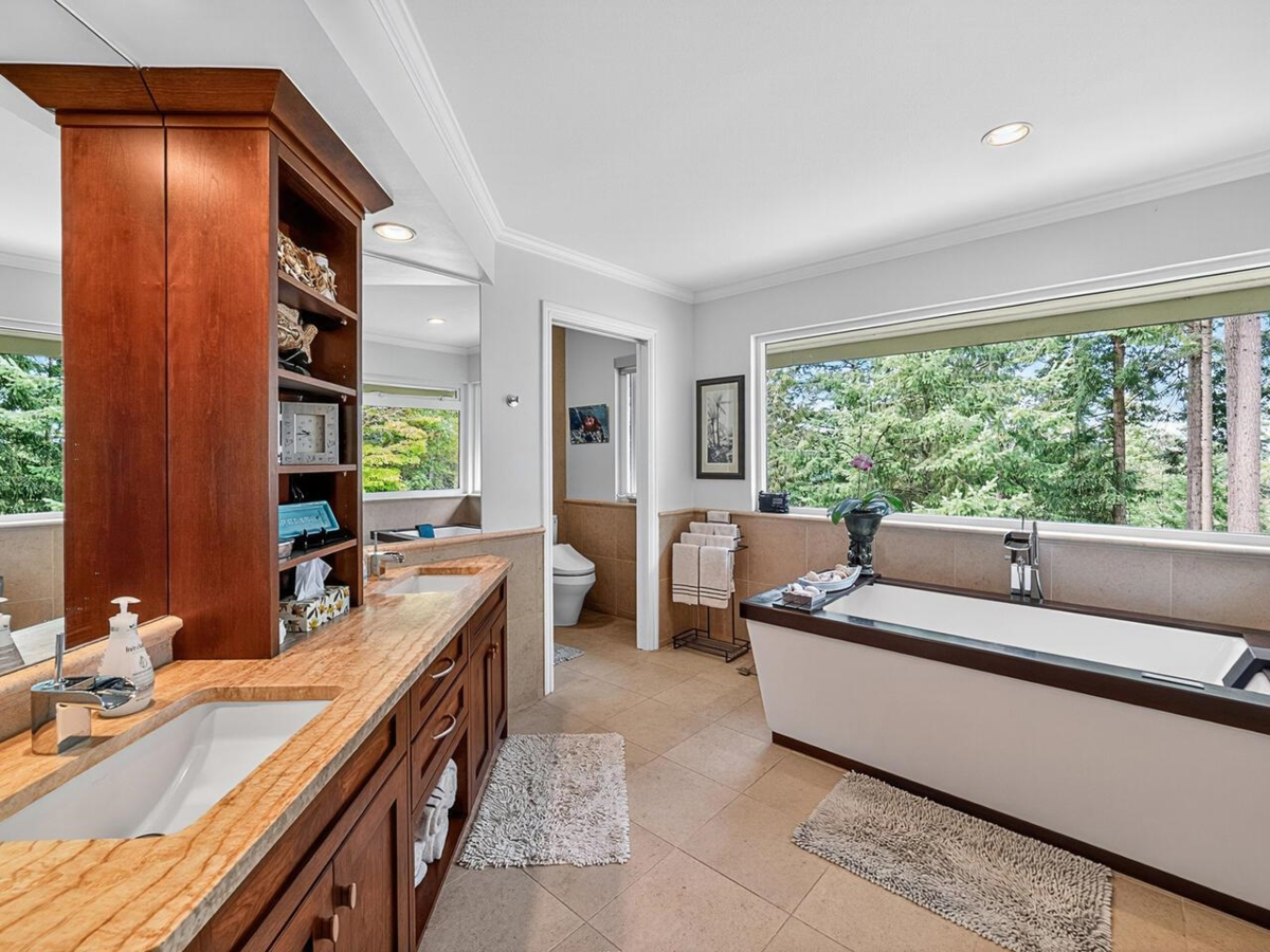 Powder Room Photo of 5302 Westhaven Wynd, West Vancouver, BC