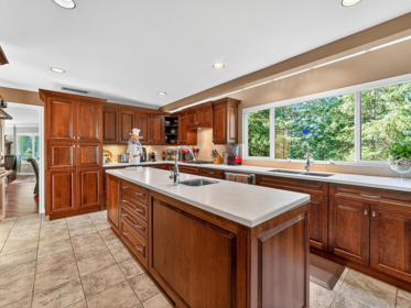 5302 Westhaven Wynd, West Vancouver, BC, West Vancouver — Single Family Residence for sale
