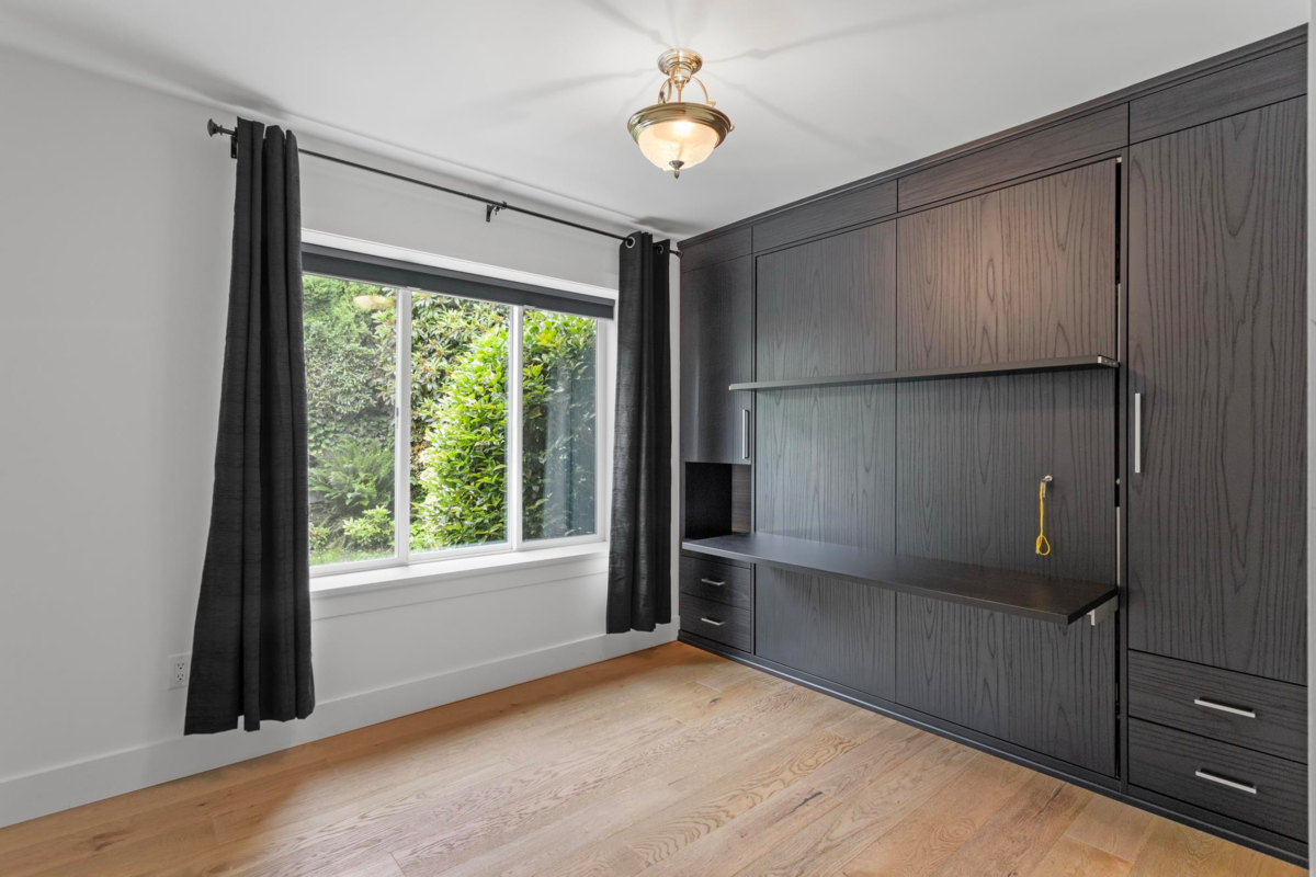 Backyard Photo of 42 Sweetwater Place, Lions Bay, BC