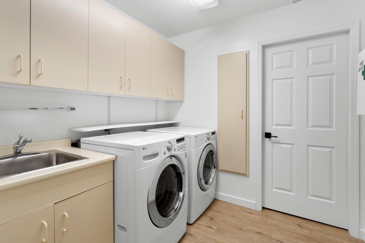 Front Yard Photo of 42 Sweetwater Place, Lions Bay, BC