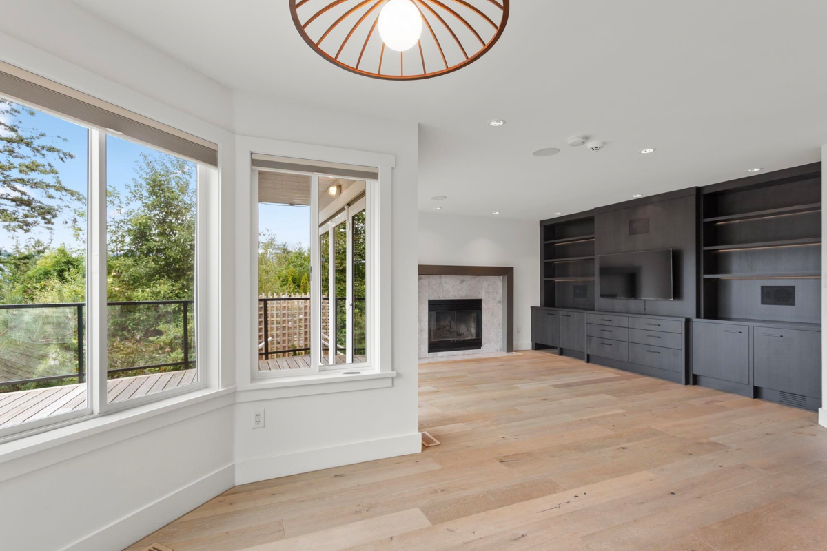 Outdoor Deck Photo of 42 Sweetwater Place, Lions Bay, BC