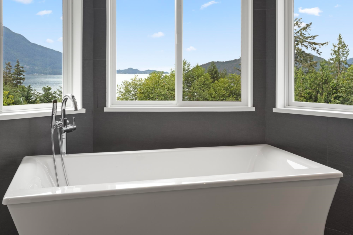 Powder Room Photo of 42 Sweetwater Place, Lions Bay, BC