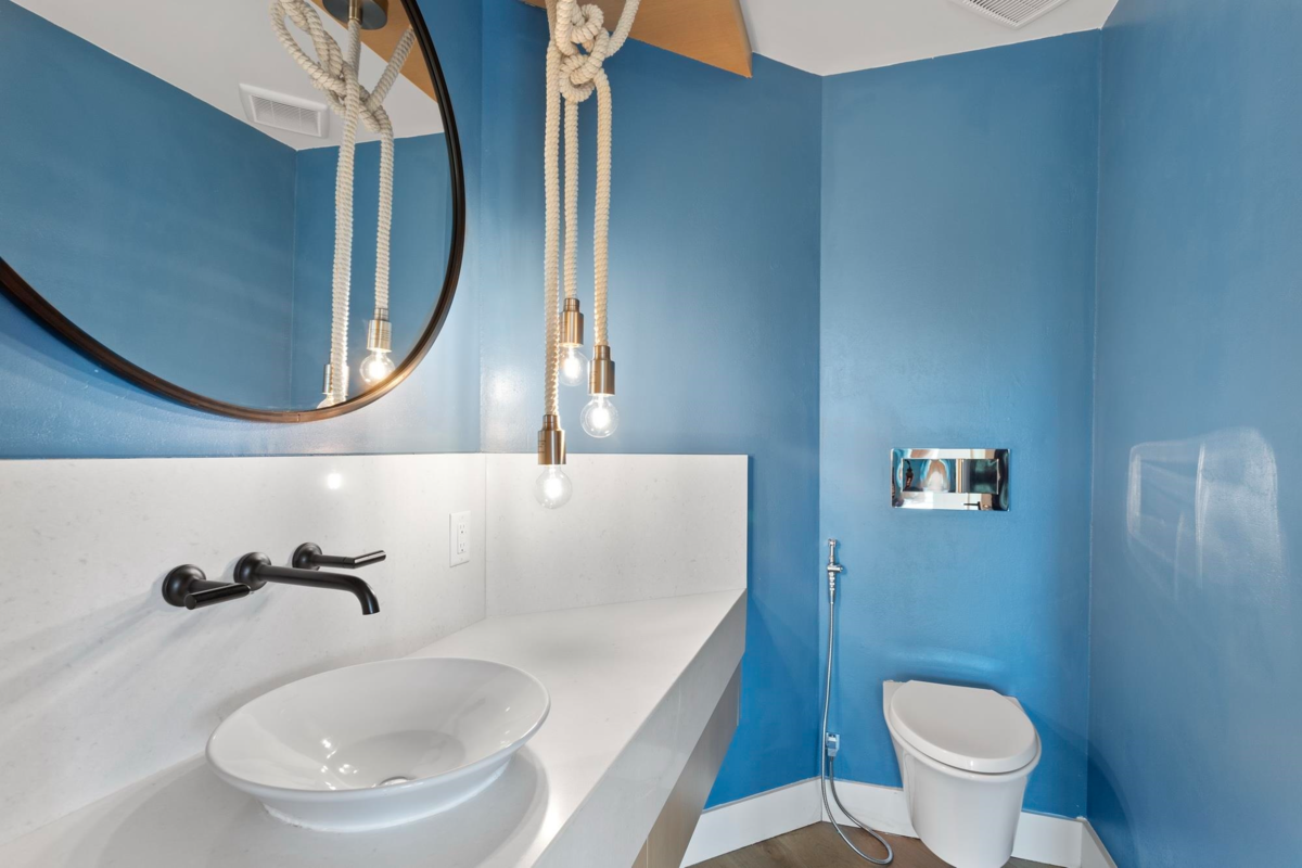 Primary Bathroom Photo of 42 Sweetwater Place, Lions Bay, BC