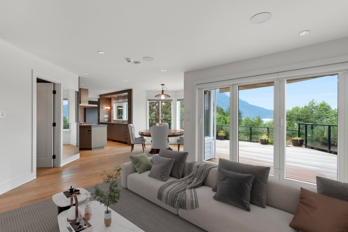 Primary Bedroom Photo of 42 Sweetwater Place, Lions Bay, BC