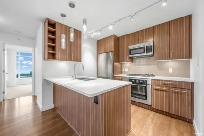 Kitchen Island Photo of 903 608 Belmont Street, New Westminster, BC