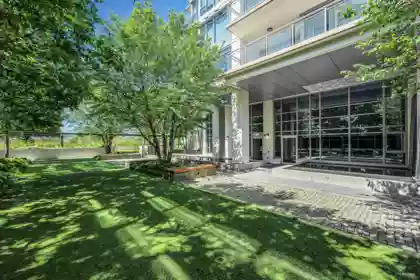 Swimming Pool Photo of 903 608 Belmont Street, New Westminster, BC