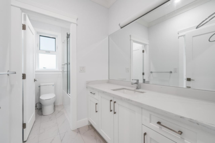 Guest Bathroom Photo of 4471 Windjammer Drive, Richmond, BC
