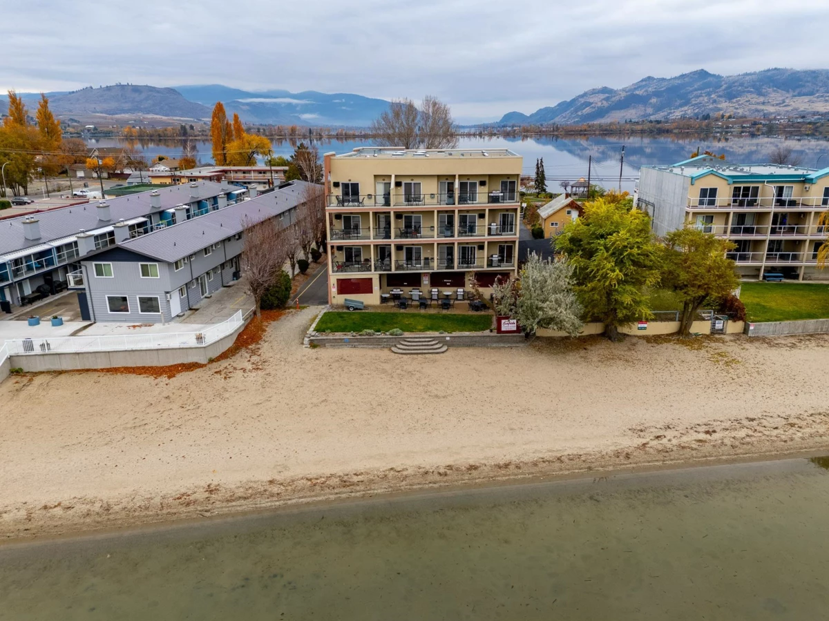 Hot Tub / Spa Photo of 207 7310 Main Street, No City Value, BC