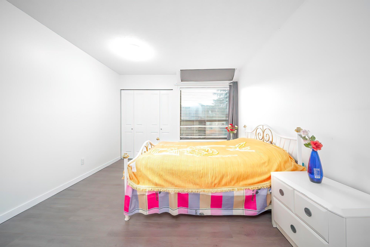 Breakfast Nook Photo of 312 8591 Westminster Highway, Richmond, BC