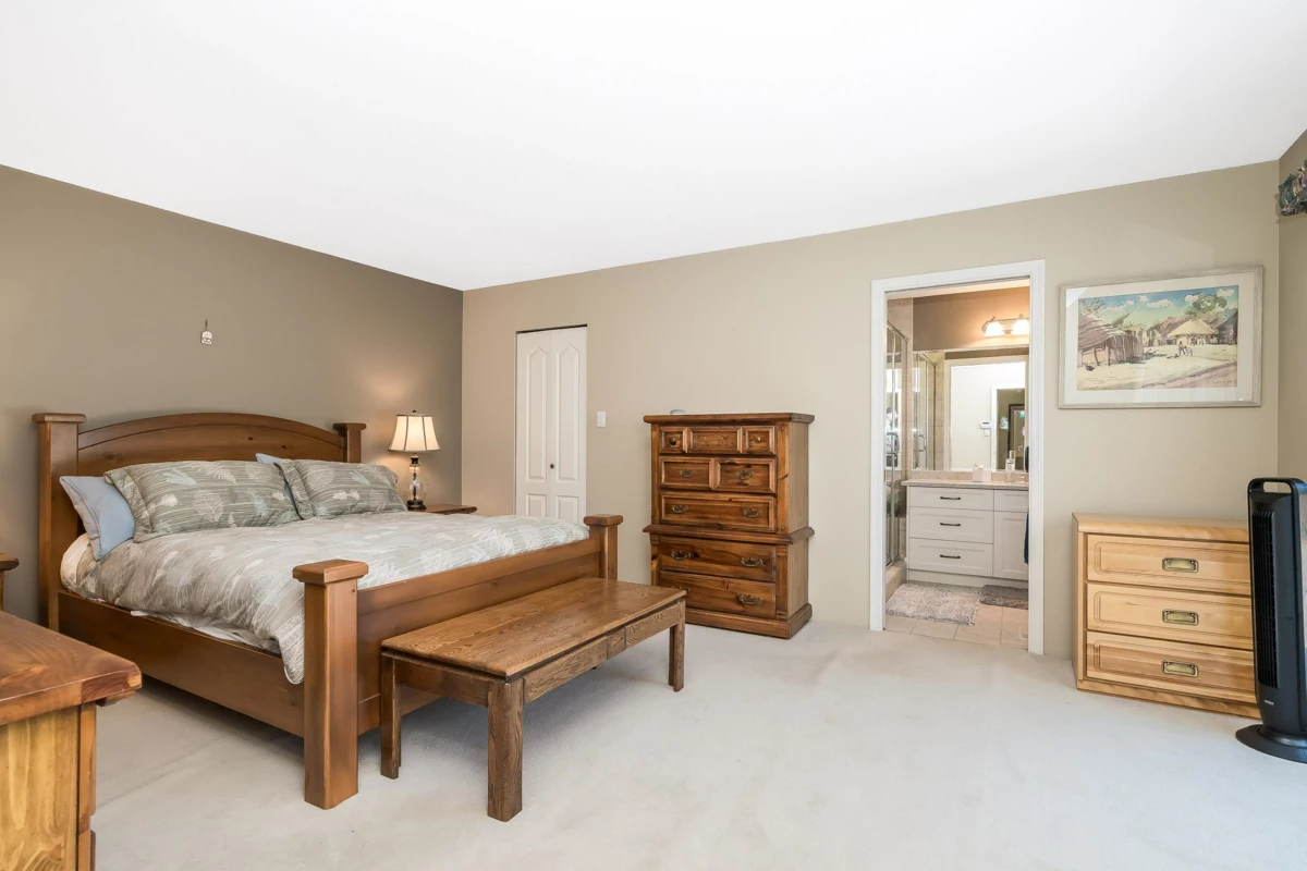 Backyard Photo of 15475 Kilmore Court, Surrey, BC