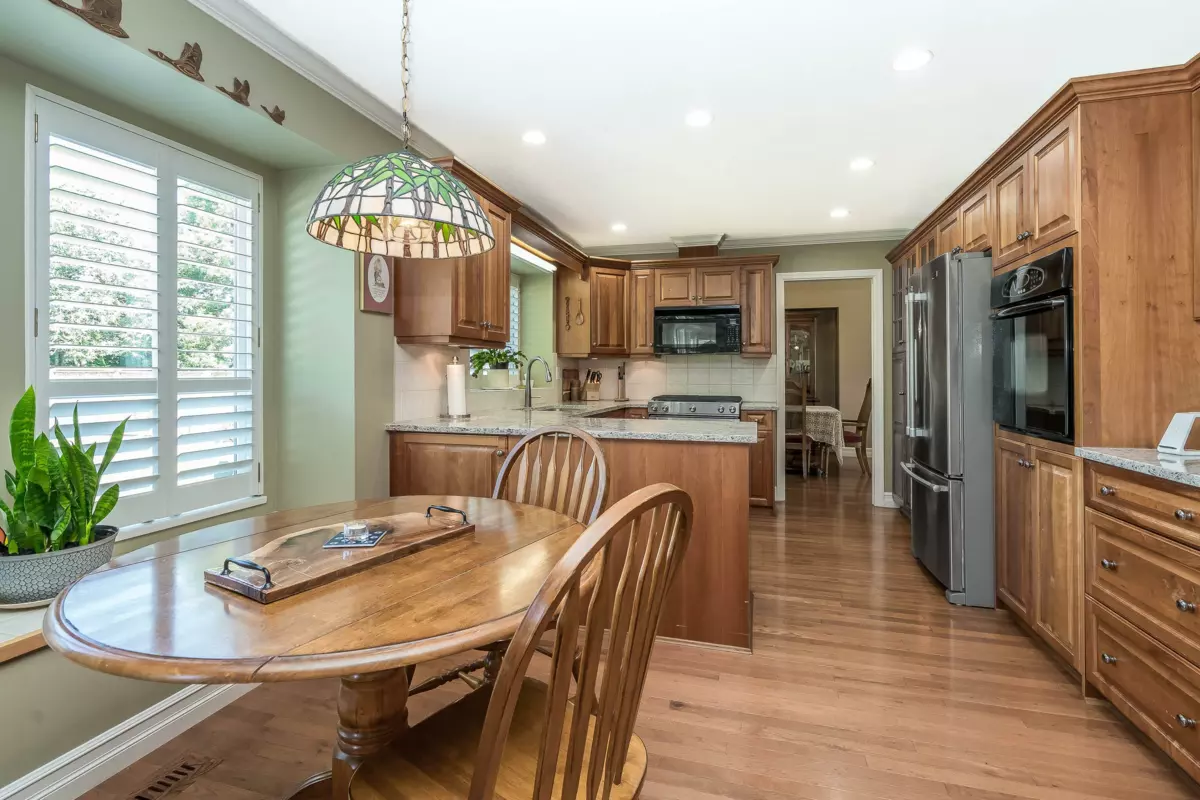 Entry Foyer Photo of 15475 Kilmore Court, Surrey, BC