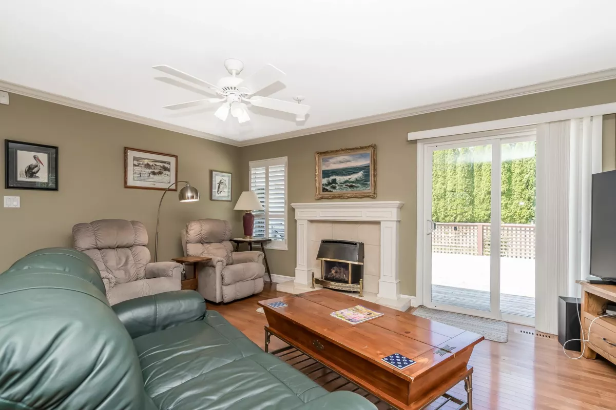 Staircase Photo of 15475 Kilmore Court, Surrey, BC