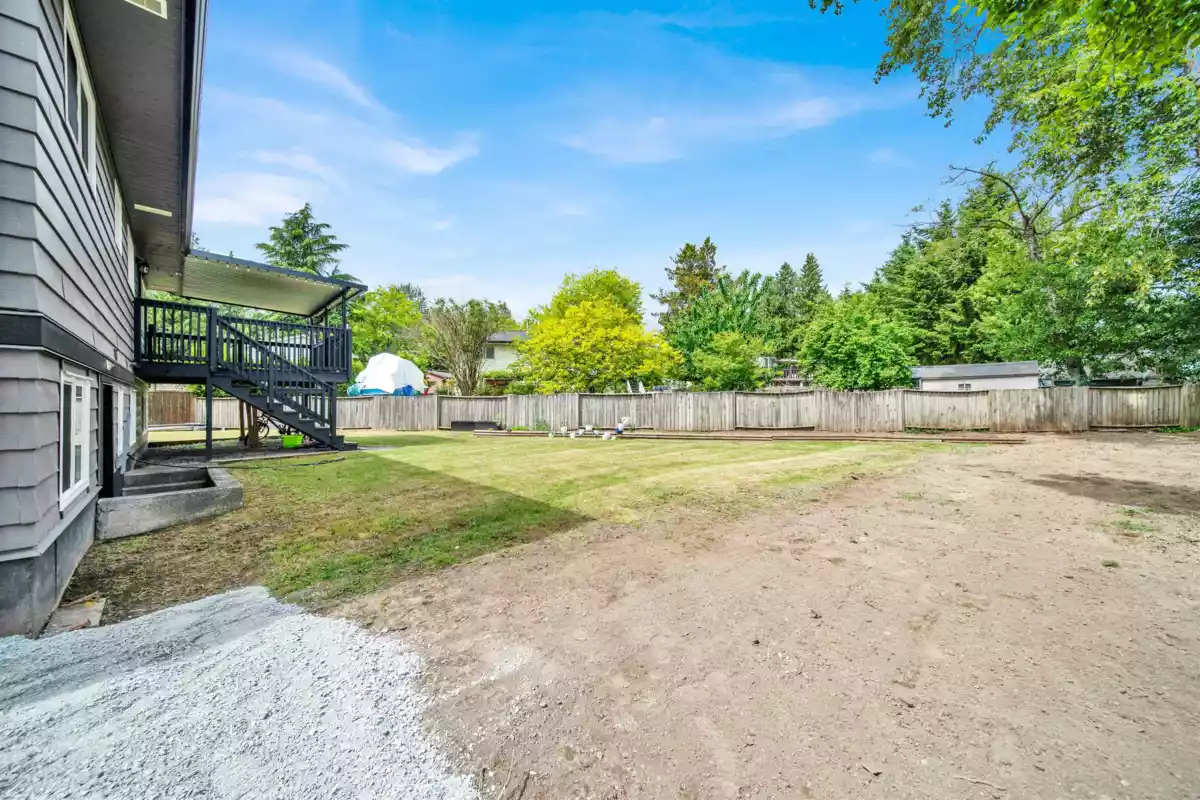 Garage Interior Photo of 9088 146a Street, Surrey, BC