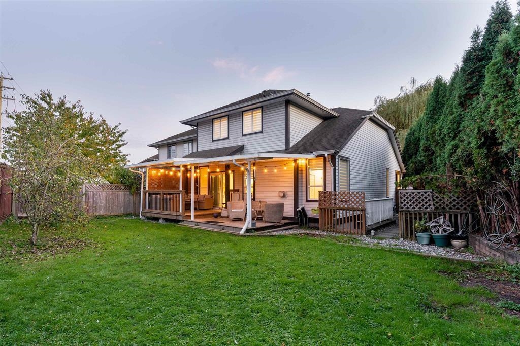 Walk-In Closet Photo of 19461 62 Avenue, Surrey, BC