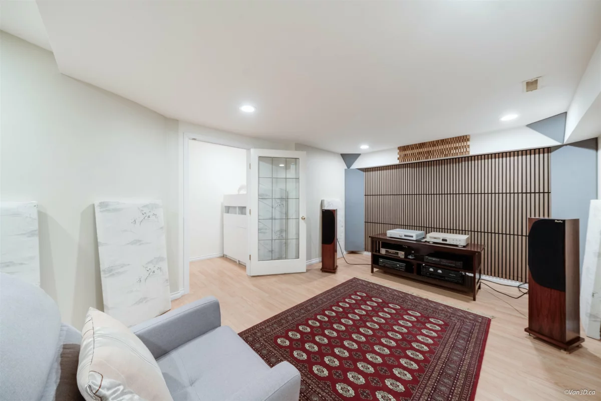 Hot Tub / Spa Photo of 1279 Erskine Street, Coquitlam, BC