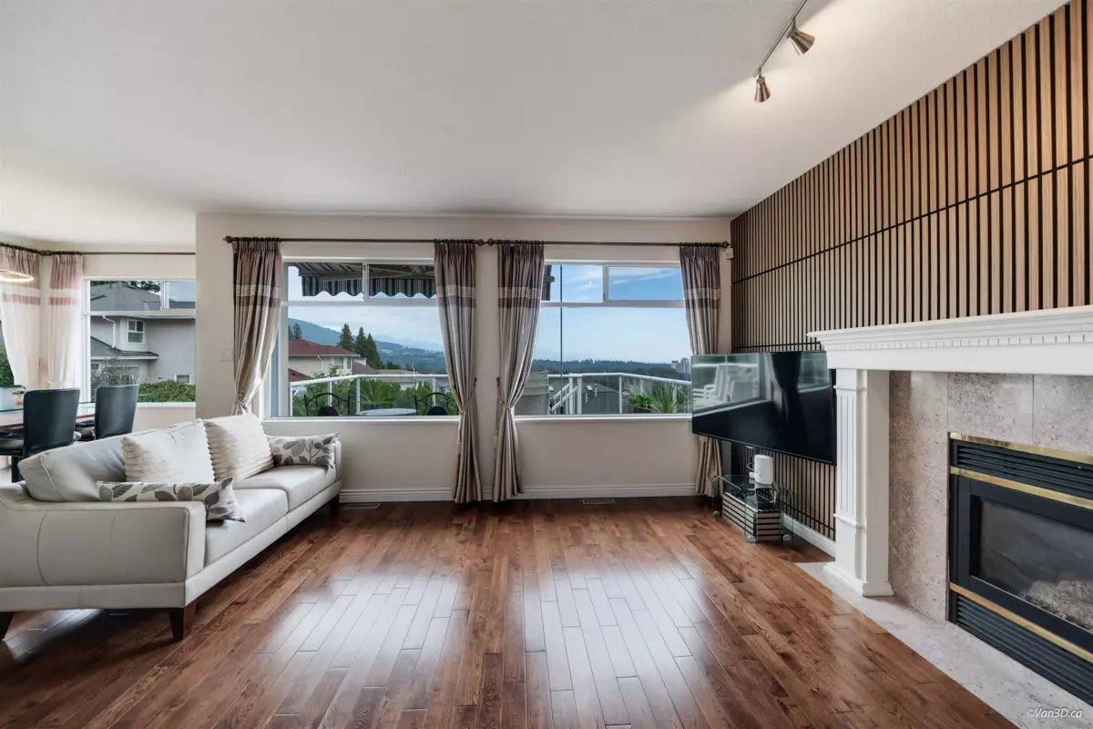 Loft / Bonus Room Photo of 1279 Erskine Street, Coquitlam, BC