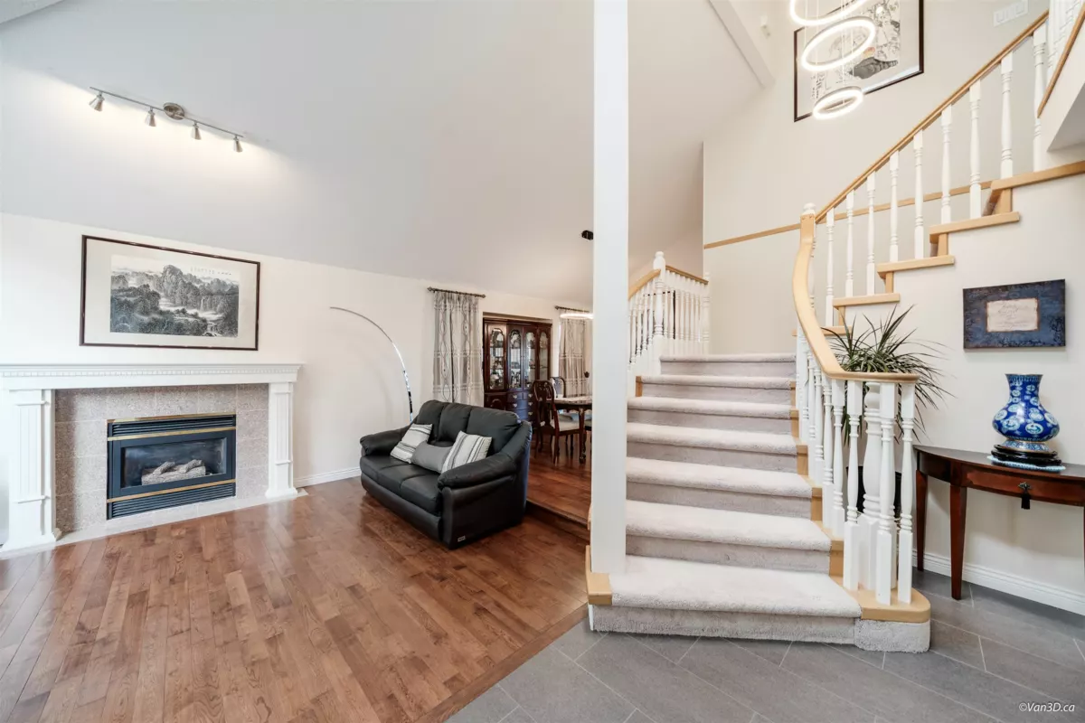 Primary Bedroom Photo of 1279 Erskine Street, Coquitlam, BC