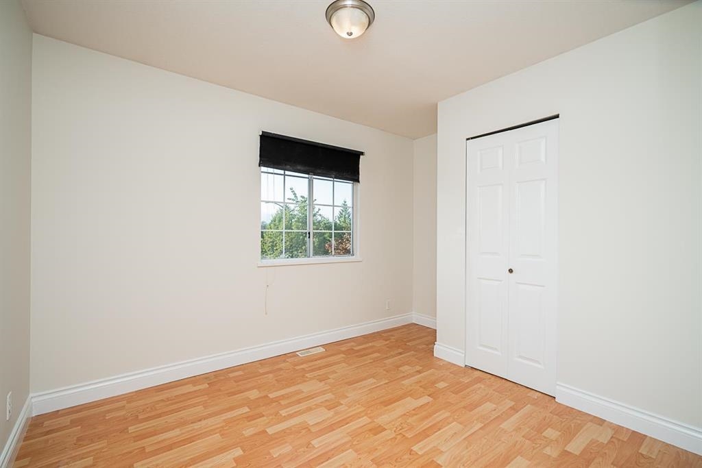 Entry Foyer Photo of 12466 231b Street, Maple Ridge, BC