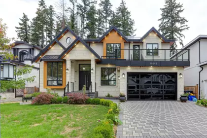 19649 31a Avenue, Langley, BC, Brookswood Langley — 10 bed single family residence for sale