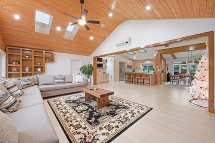 15435 Killarney Place, Surrey, BC, Surrey — Single Family Residence for sale