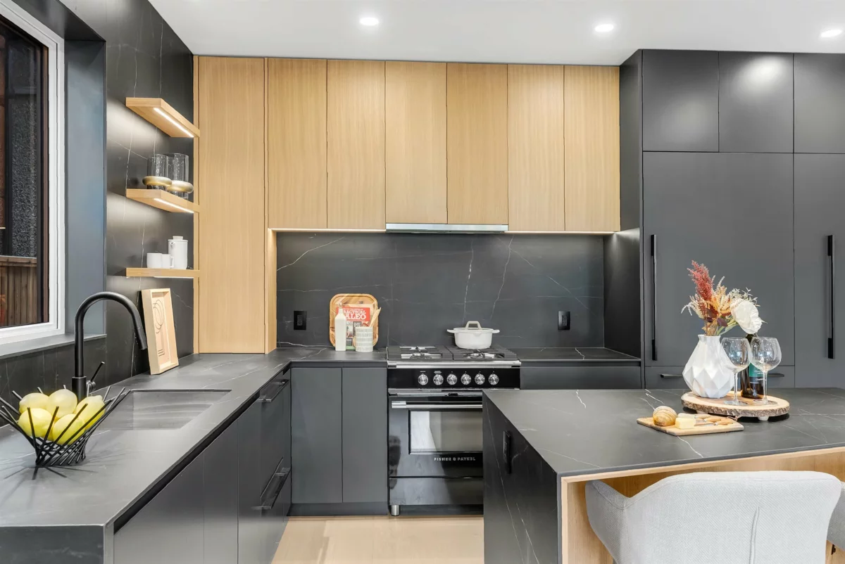 Bedroom 2 Photo of 1 2764 W 14th Avenue, Vancouver, BC