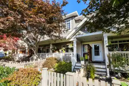 30 6852 193 Street, Surrey, BC, Surrey — Townhouse for sale