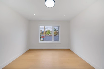 Entry Foyer Photo of 2 4463 Walden Street, Vancouver, BC