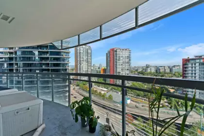 1284 87 Nelson Street, Vancouver, BC, Vancouver — Apartment/Condo for sale