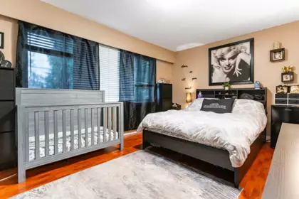 Guest Bathroom Photo of 10975 Partridge Crescent, Surrey, BC