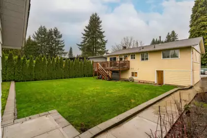 Living Room Photo of 10975 Partridge Crescent, Surrey, BC