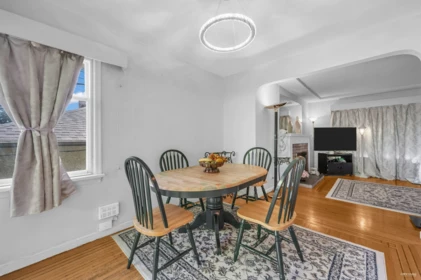 Kitchen Island Photo of 917 Ladner Street, New Westminster, BC