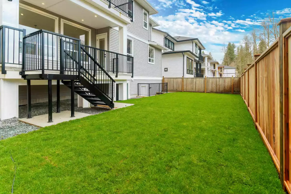 Front Yard Photo of 11002 243b Street, Maple Ridge, BC