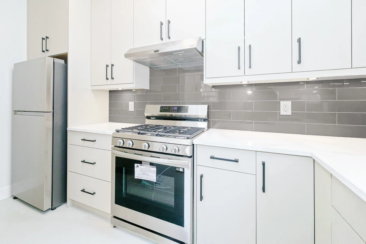 Pantry Photo of 11002 243b Street, Maple Ridge, BC