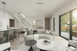 1 476 E 20th Avenue, Vancouver, BC