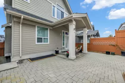 Hot Tub / Spa Photo of 16549 21 Avenue, Surrey, BC