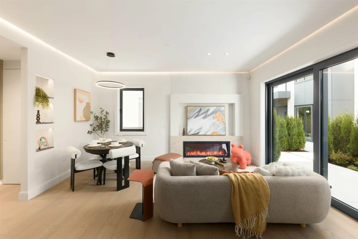 Family Room Photo of 1 1183 W 33rd Avenue, Vancouver, BC