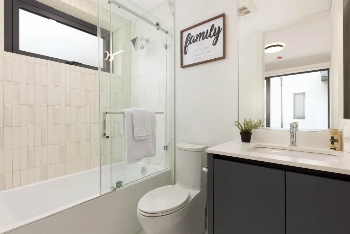 Staircase Photo of 1 1183 W 33rd Avenue, Vancouver, BC