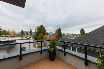 Swimming Pool Photo of 1 1183 W 33rd Avenue, Vancouver, BC