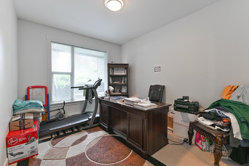 Basement Recreation Room Photo of 114 33539 Holland Avenue, Abbotsford, BC