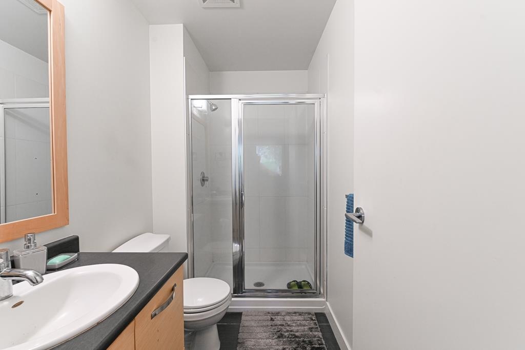 Hallway Photo of 114 33539 Holland Avenue, Abbotsford, BC