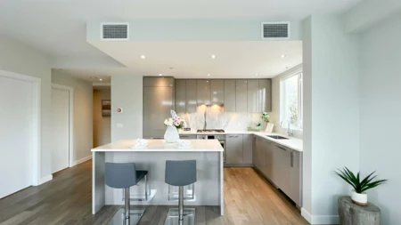 209 4080 Yukon Street, Vancouver, BC, Vancouver — Apartment/Condo for sale