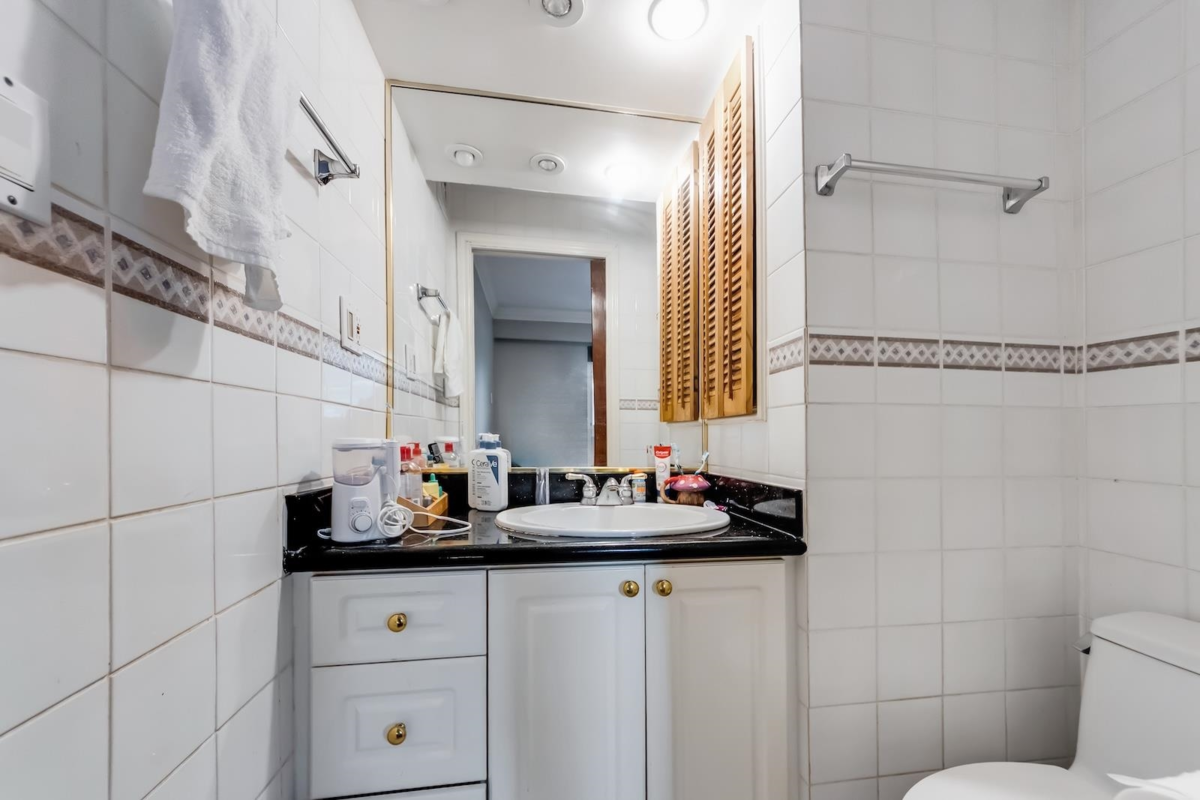 Basement Recreation Room Photo of 3150 W 26th Avenue, Vancouver, BC